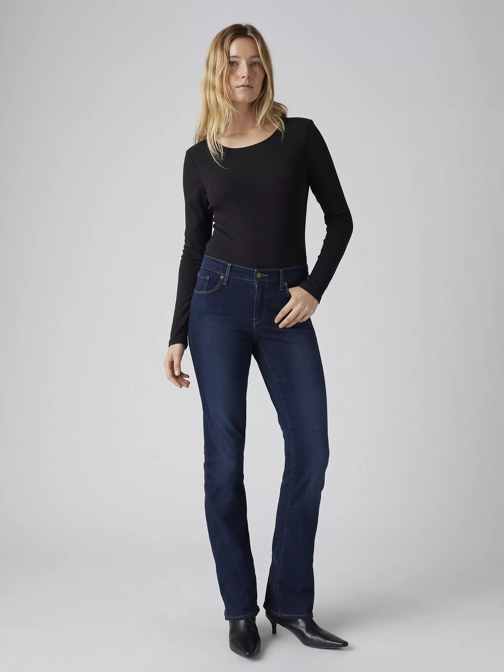 NWT Levi's Classic Bootcut Jeans